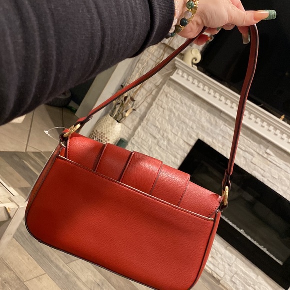 Time and Tru shoulder bag - Picture 3 of 3